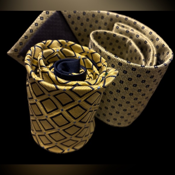 Bruno Piatelli & Hilfiger Silk Geometric Gold Men's Ties Combo - Picture 7 of 8